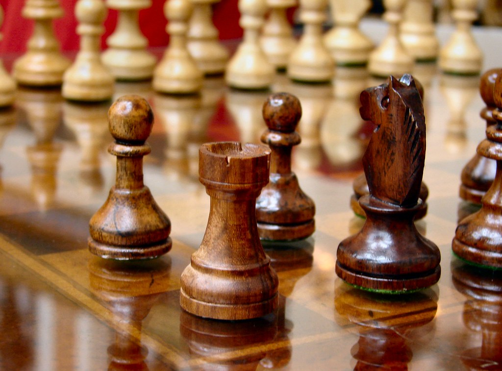 ▷ Chess online vs computer: who will win? to improve your skills
